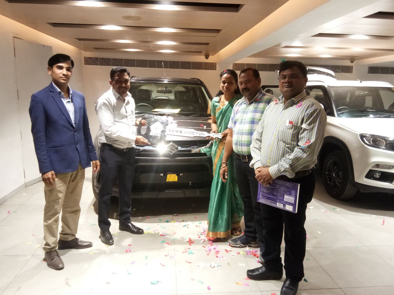 MDRT Agent Mrs. Shrda Swaraj Ramteke Purchased Car From My Organisation